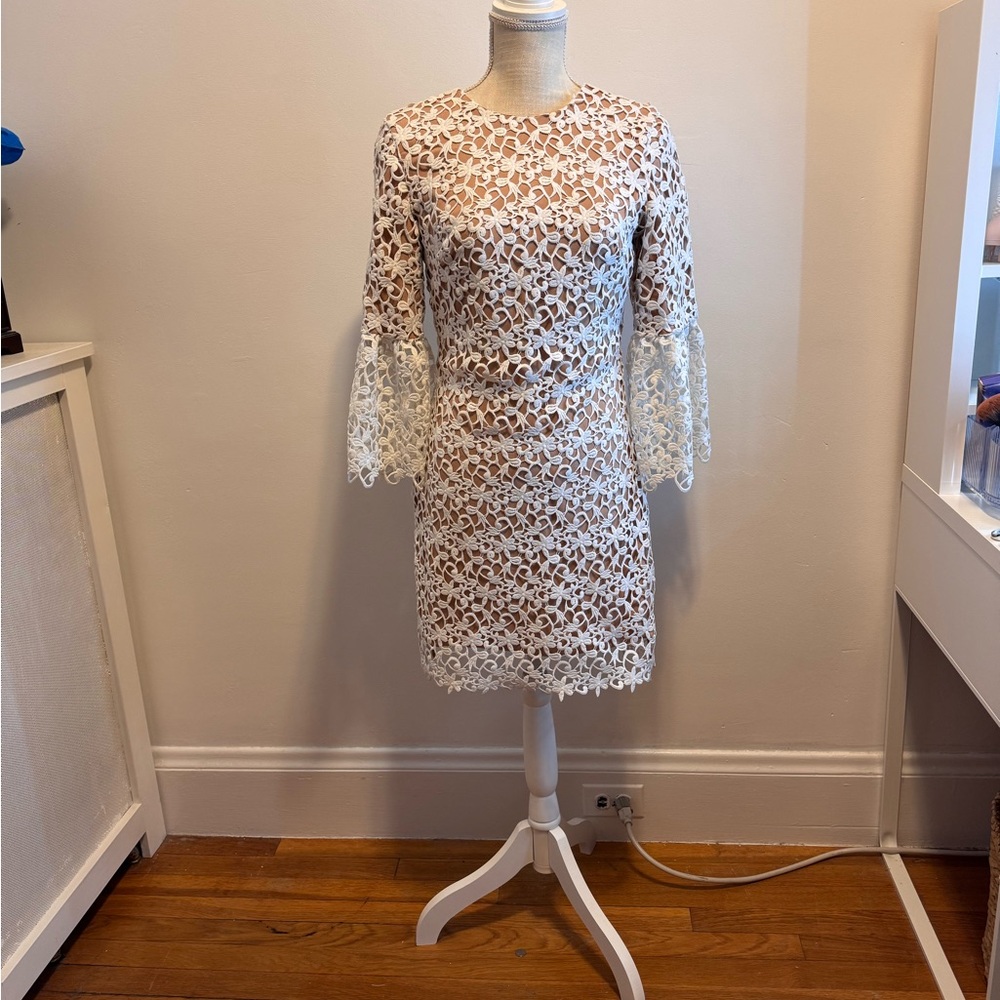 Elegant White Lace Dress